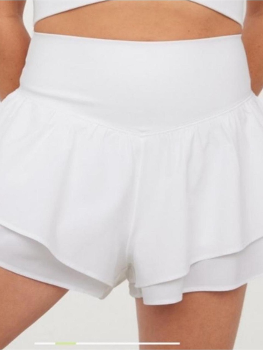 Aerie Offline White Flirty Flowy Tiered Ruffle Shorts XS